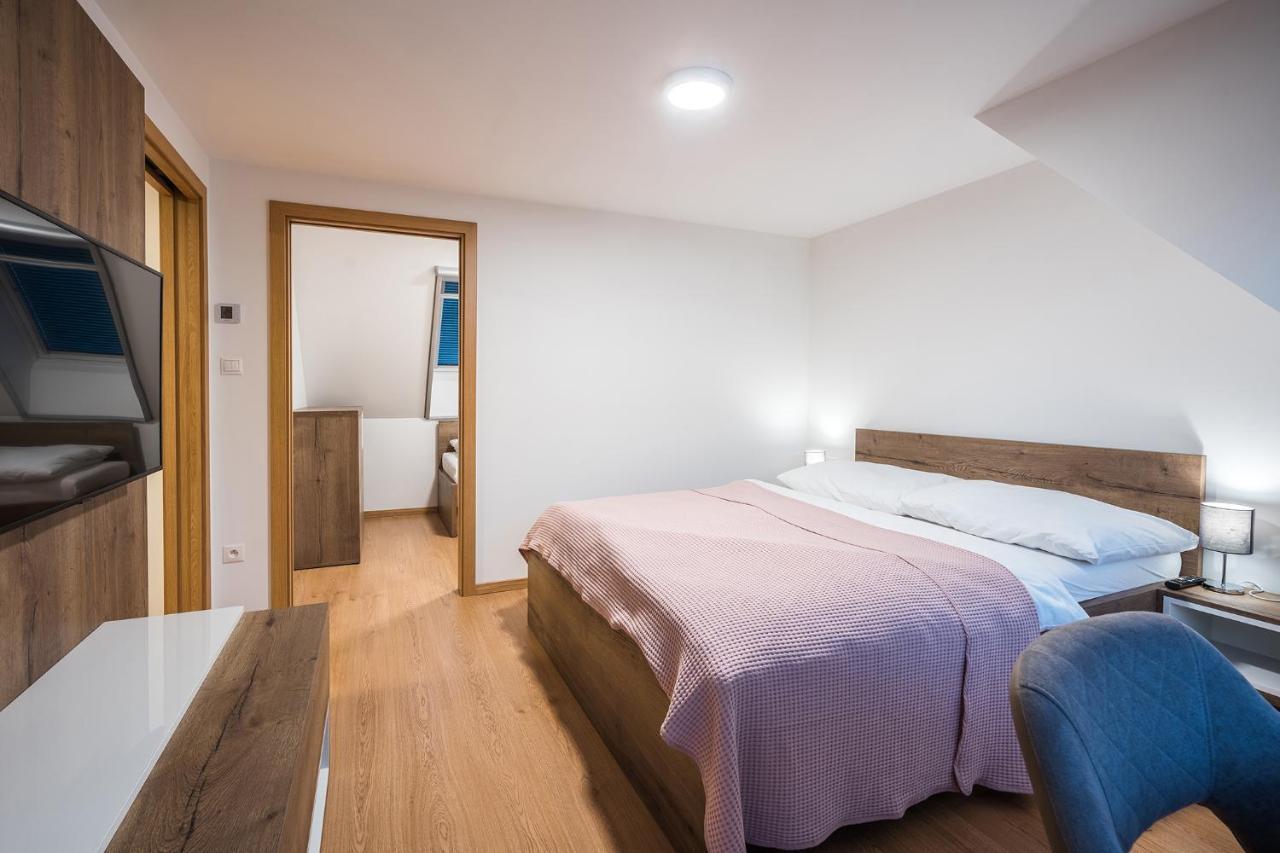 Ubytovanie Pod Gastanom Hodrusa Bagian luar foto